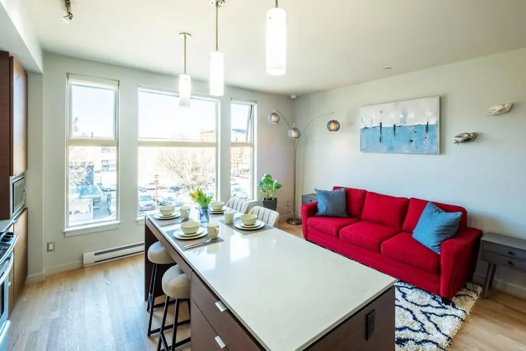 Clean 3Rd Floor 1 Bedroom Apt In Old Town China Town Victoria Canada