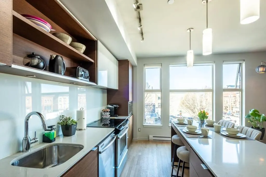 Clean 3Rd Floor 1 Bedroom Apt In Old Town China Town Victoria Apartment