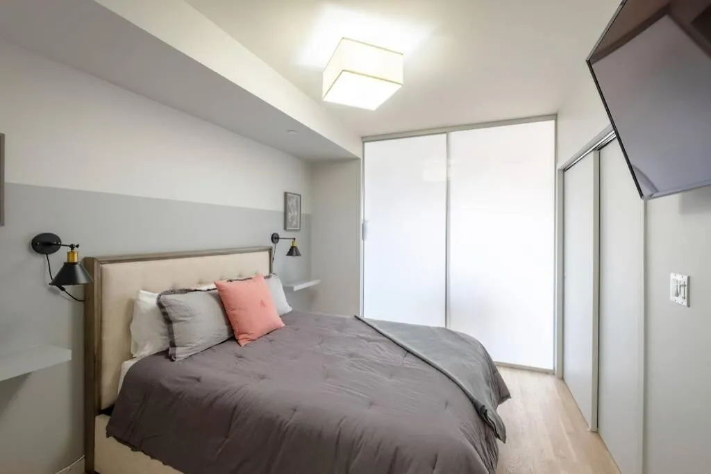 Apartment Clean 3Rd Floor 1 Bedroom Apt In Old Town China Town Victoria